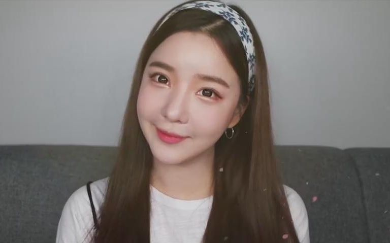 春日樱花妆容--yoonara尹雅拉