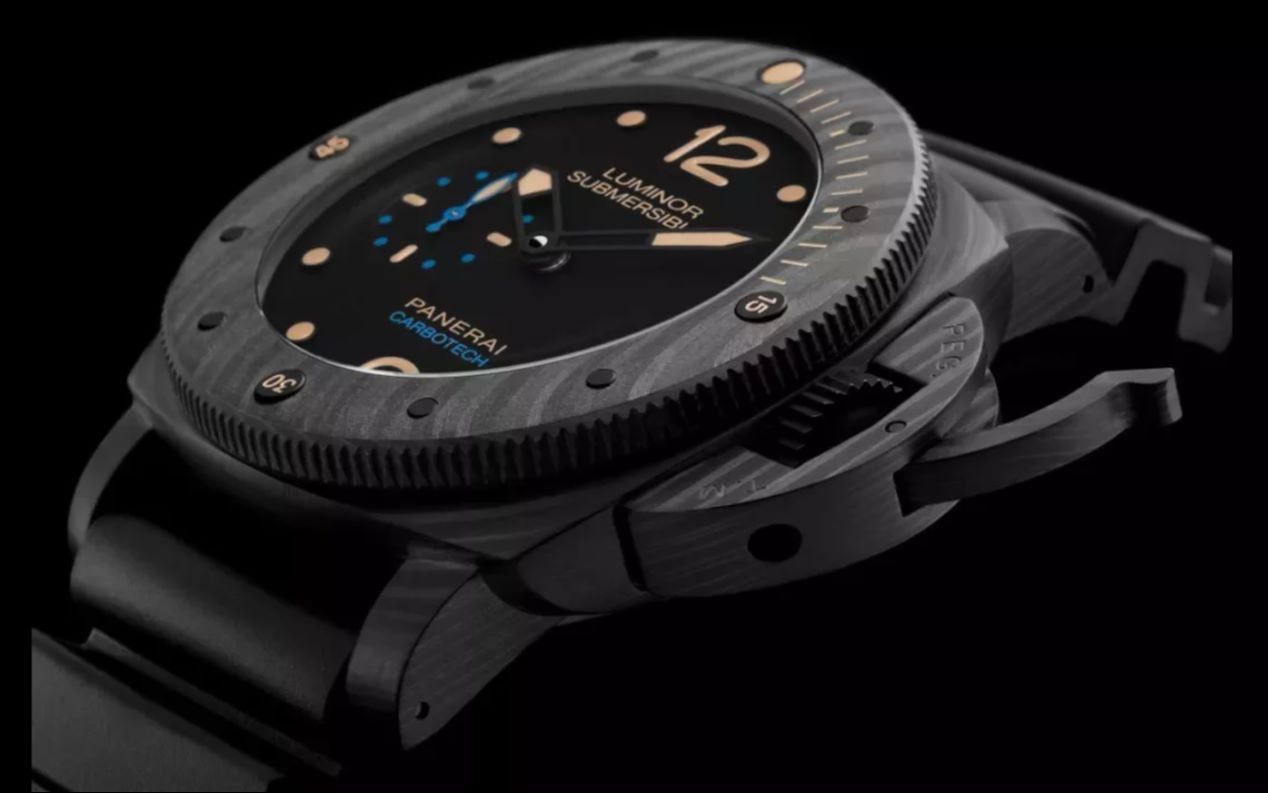 哪款沛纳海最值得入手 沛纳海pam00616碳纤维复合材料设计的开山之作