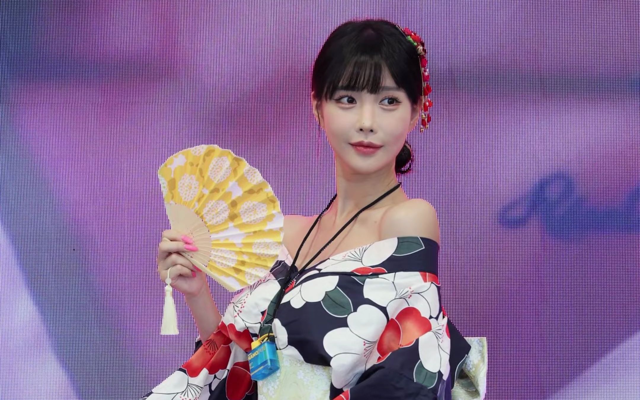 230723 korea vape show 2023 赛车模特 李诗雅