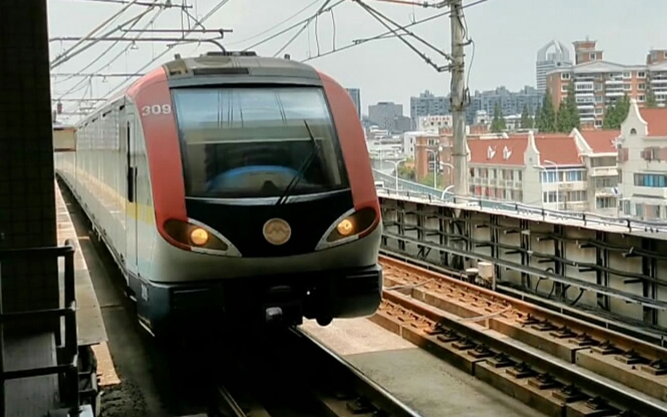 【上海申通地铁】3号线进赤峰路站,没有屏蔽门就是舒服!