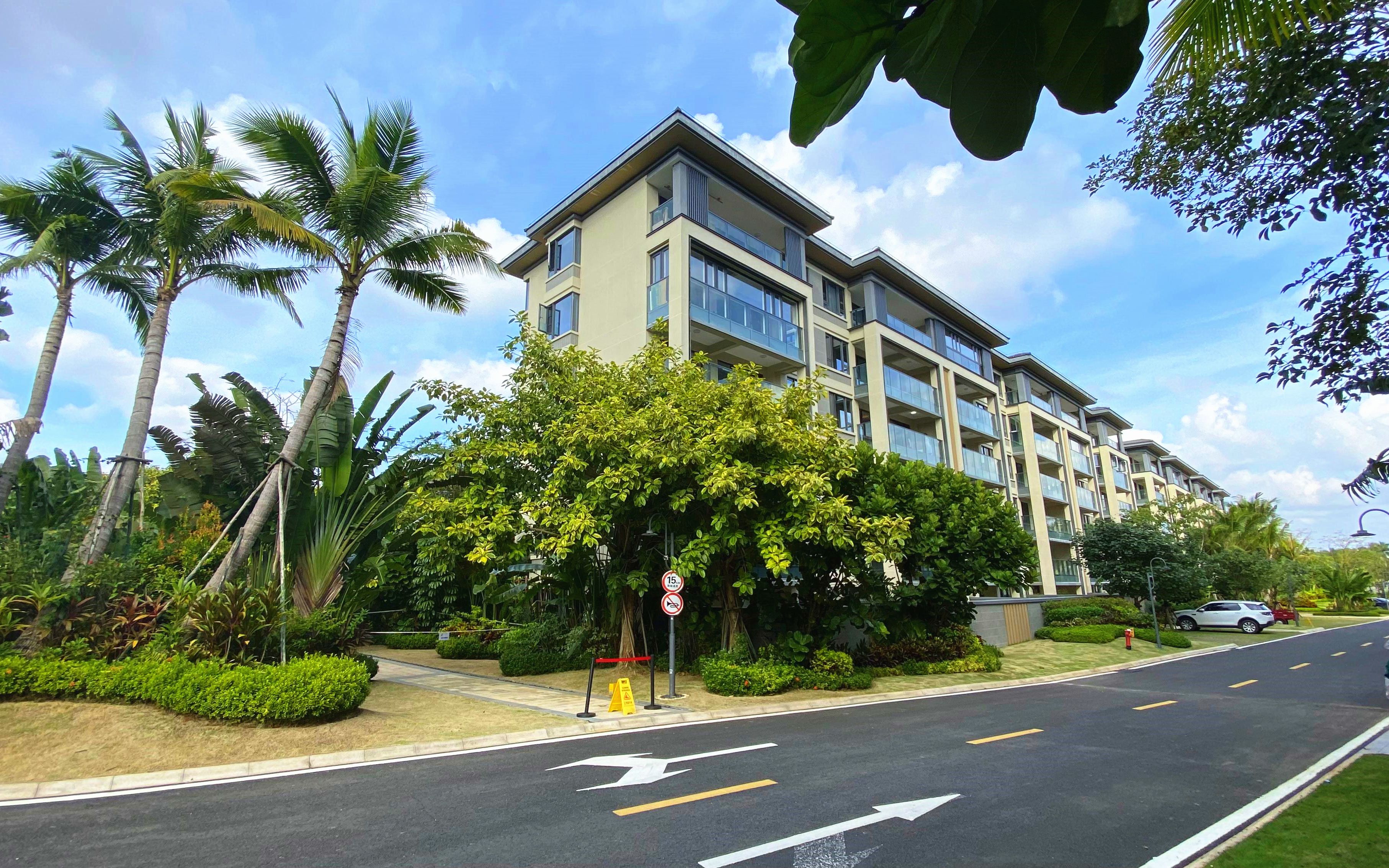 海南东线超有特色的热带滨海花园洋房,103平三房,北方候鸟超爱