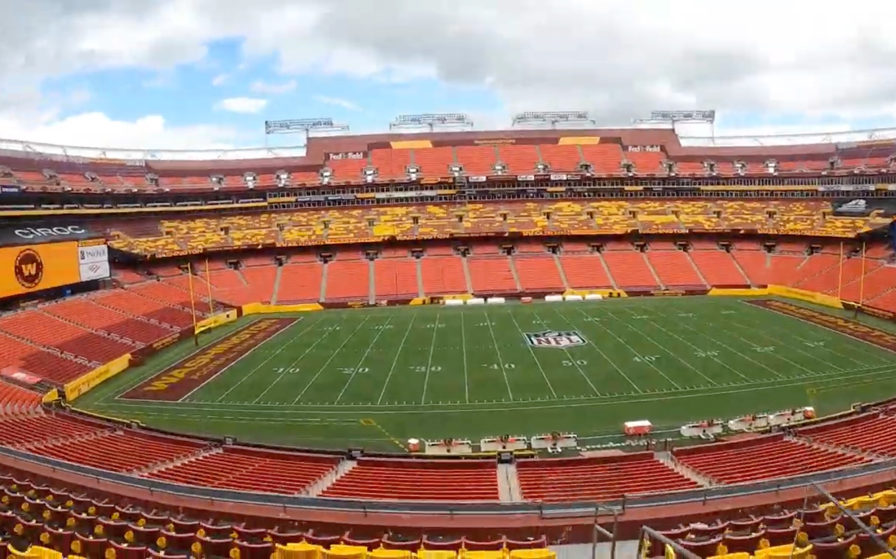 去华盛顿橄榄球队联邦快递球场逛逛