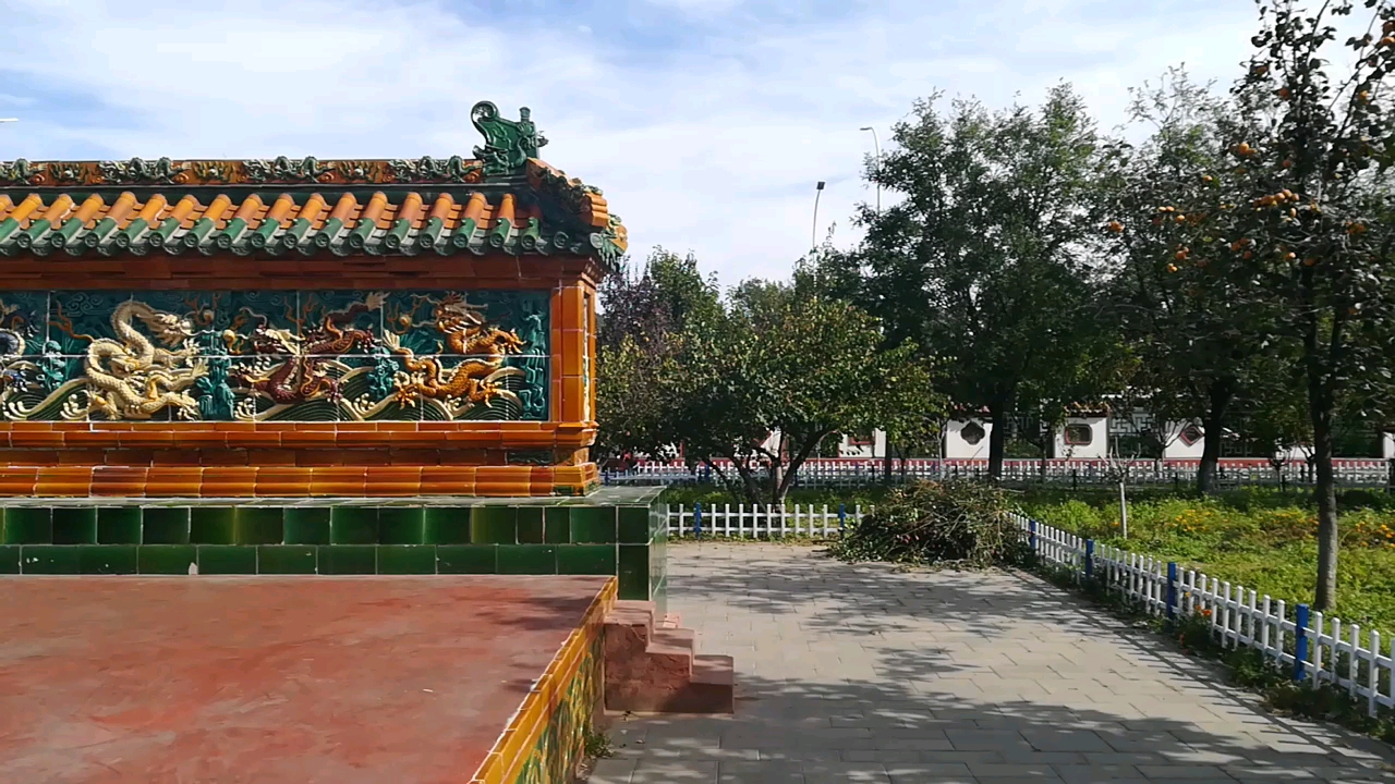 北京琉璃渠九龙壁