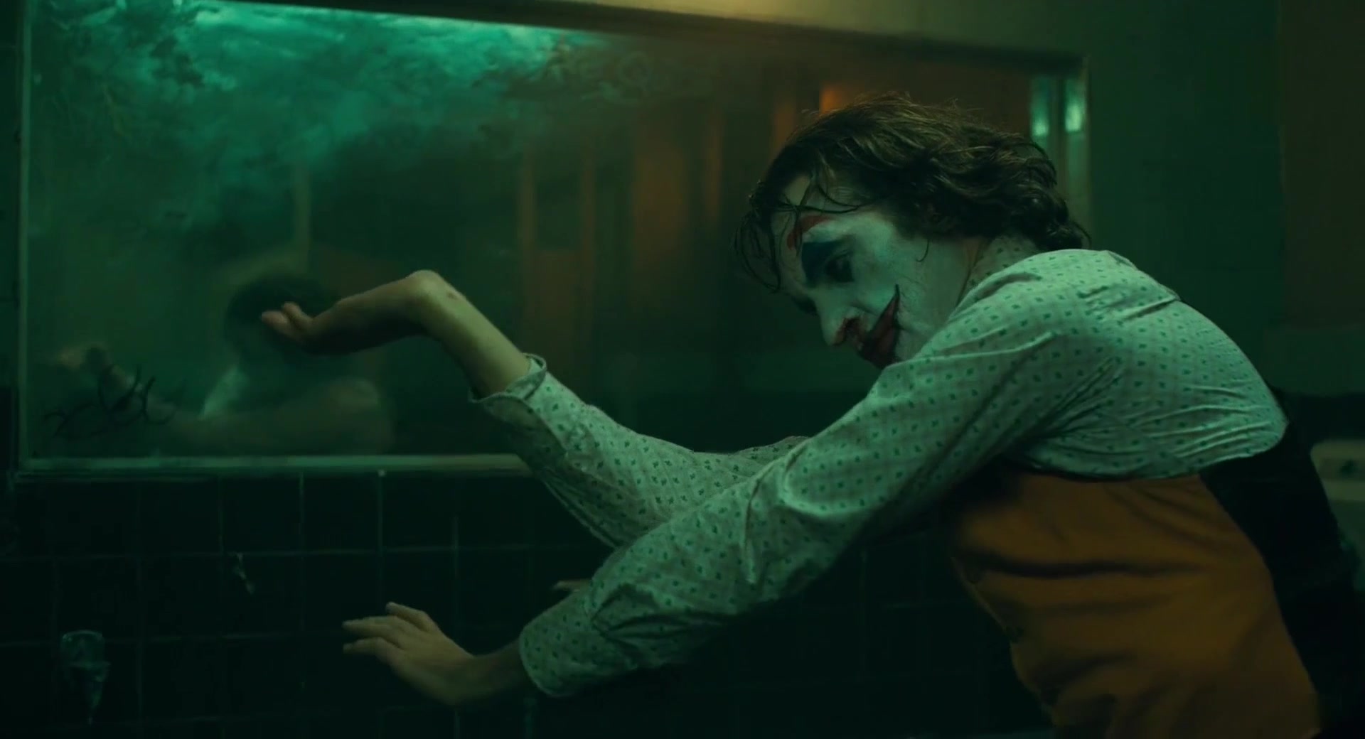 高清《小丑》经典跳舞全镜头