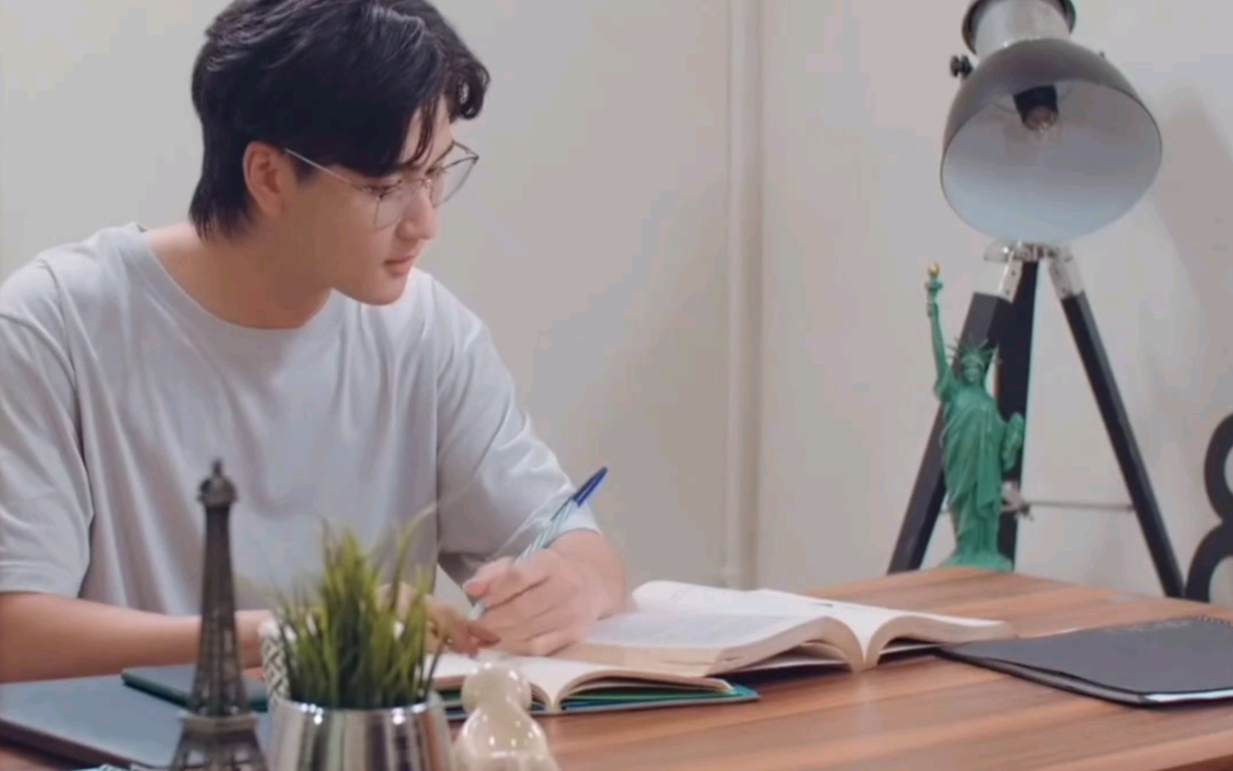 谁的青春不乱爱2副cpcut11poktongbankbonus