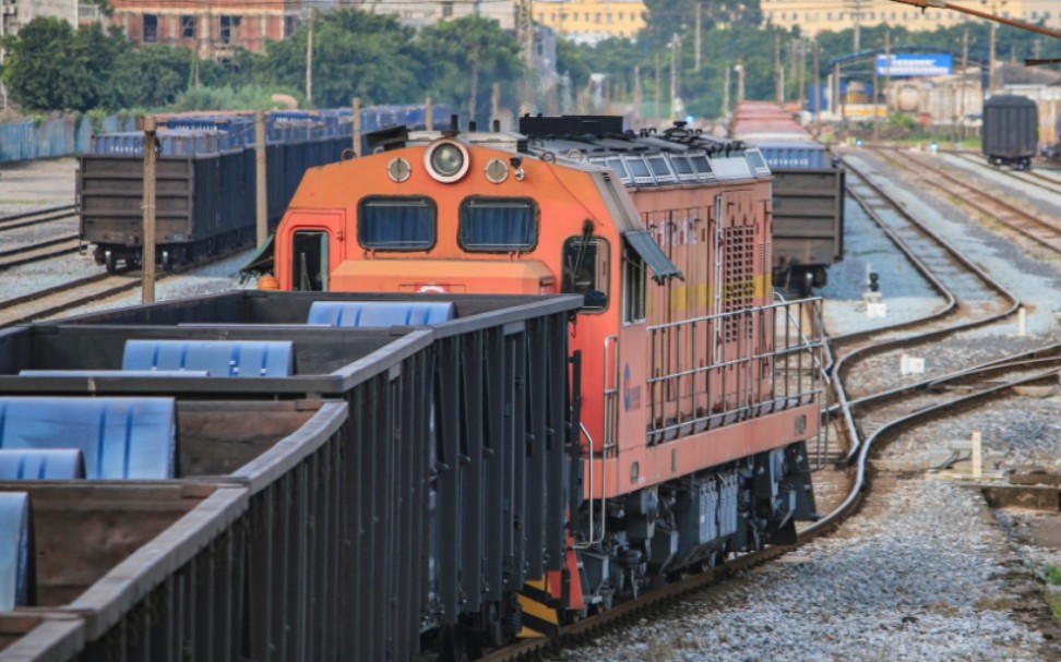 【中国铁路】北部湾港df10ddb 0239推挽敞车进xx工厂专业线