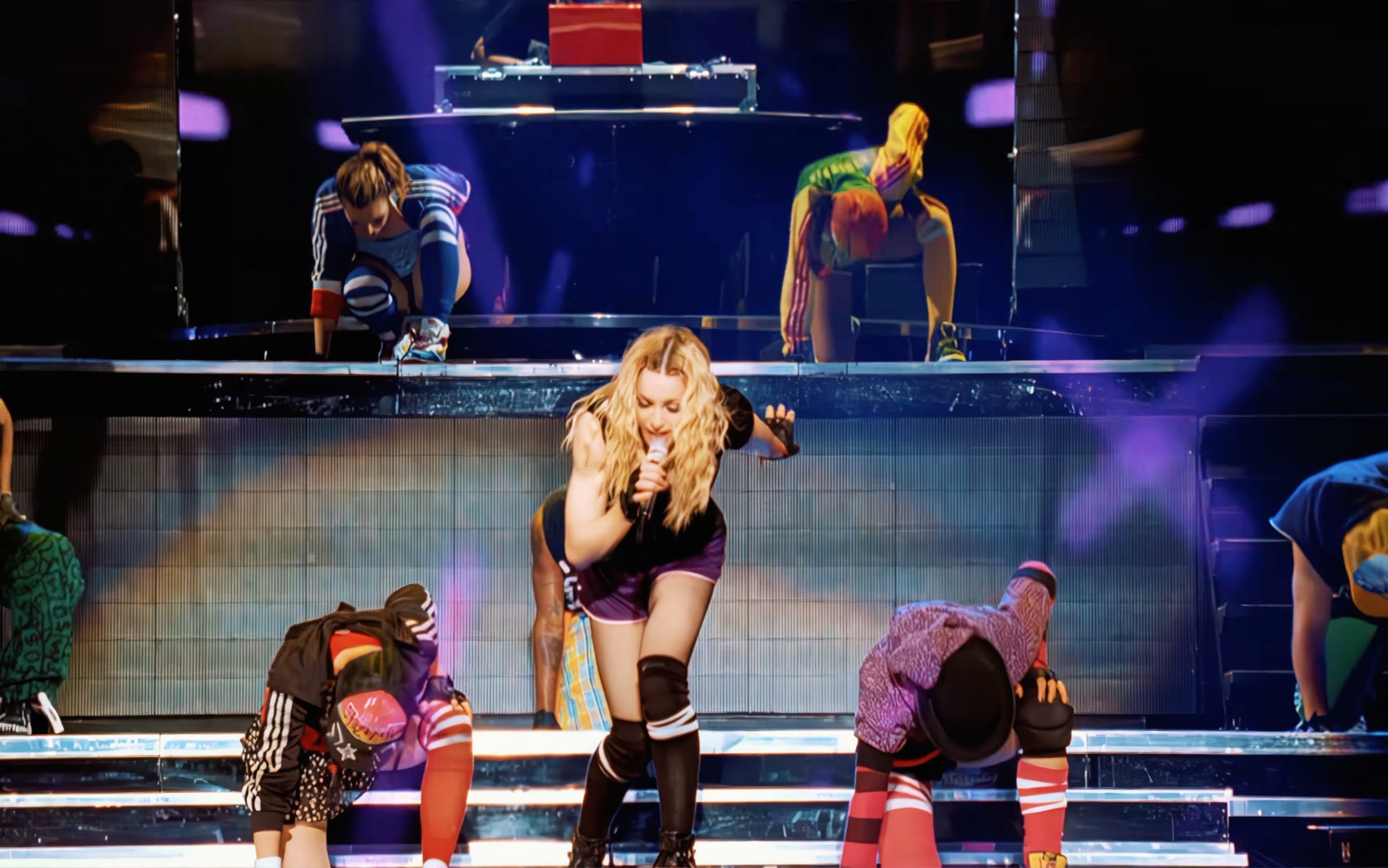 [图]【4K超清】麦当娜Madonna Music Live From Sticky&Sweet Tour，2008