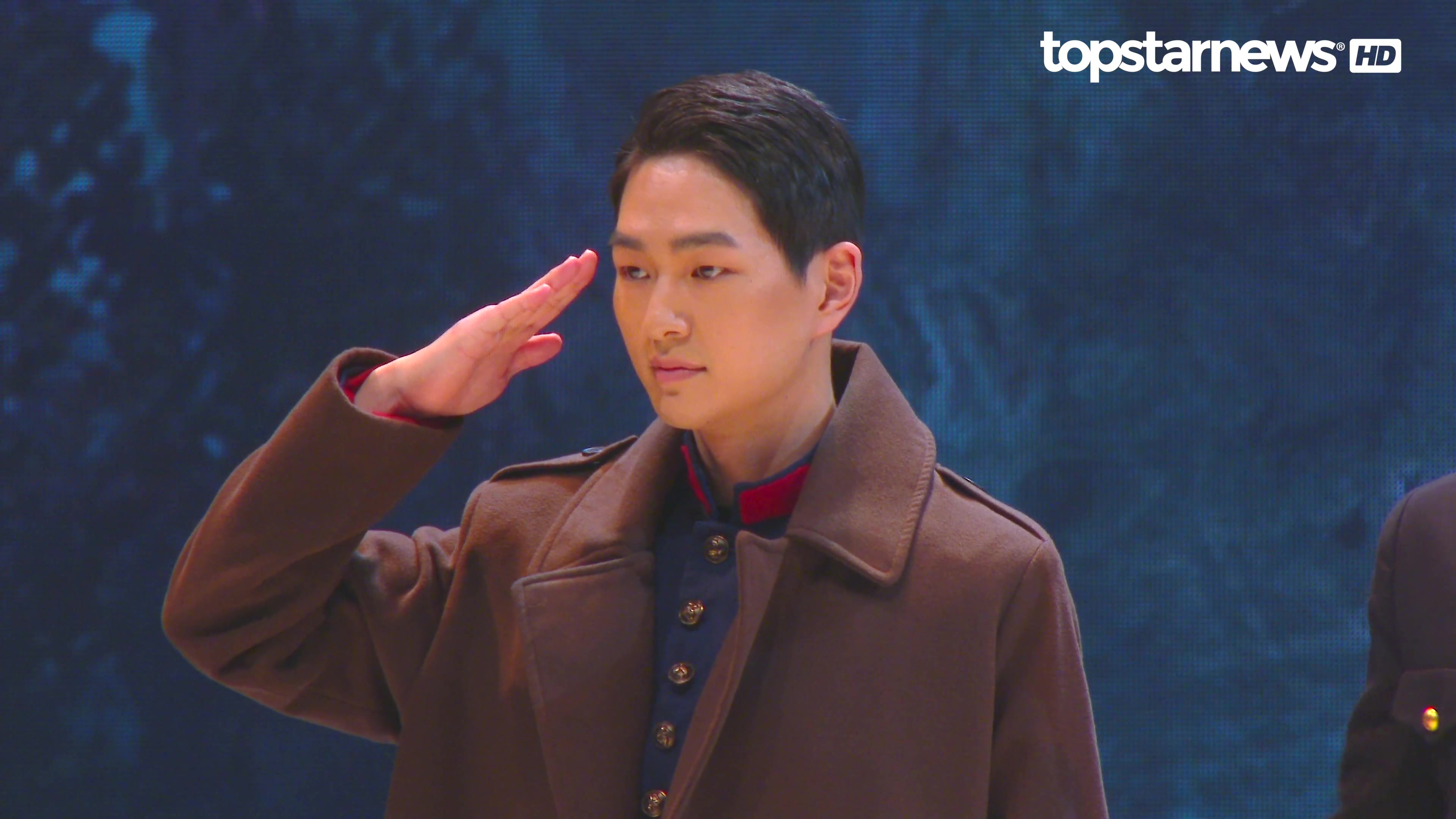 【SHINee温流/李珍基】190305《新兴武官学校》媒体试演会TOPSTARNEWS 新闻频哔哩哔哩bilibili