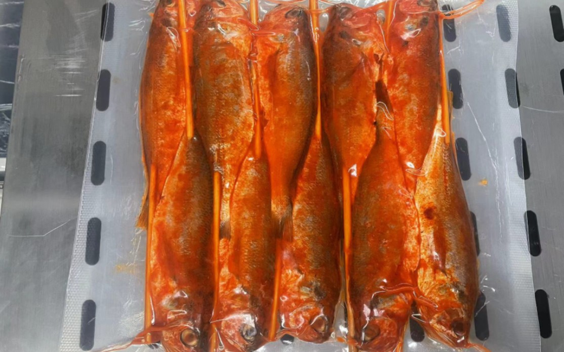烧烤肉串牛板筋鱼串虾串真空包装机,预制菜调理烤肉