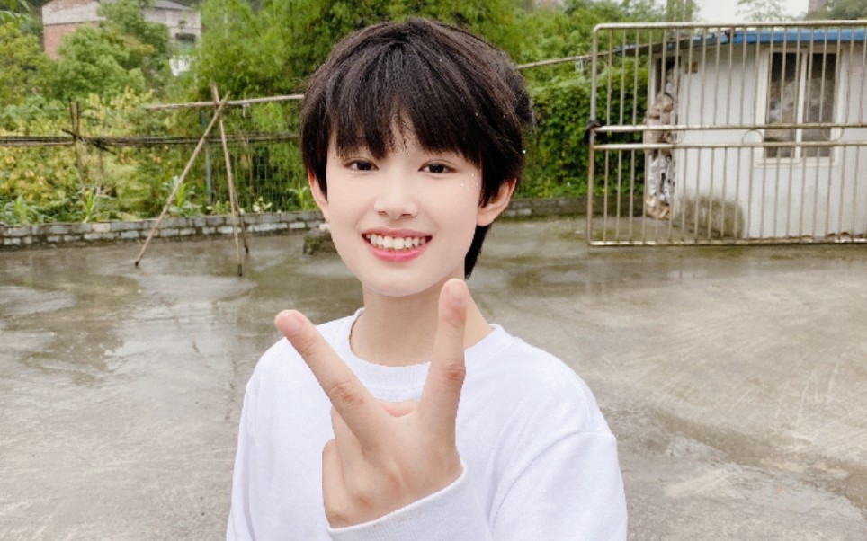 【张极|笑容图鉴】_哔哩哔哩_bilibili