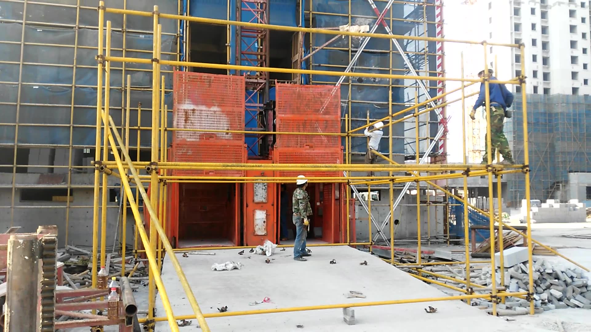 施工电梯口防护棚的搭设_哔哩哔哩 (゜-゜)つロ 干杯~-bilibili