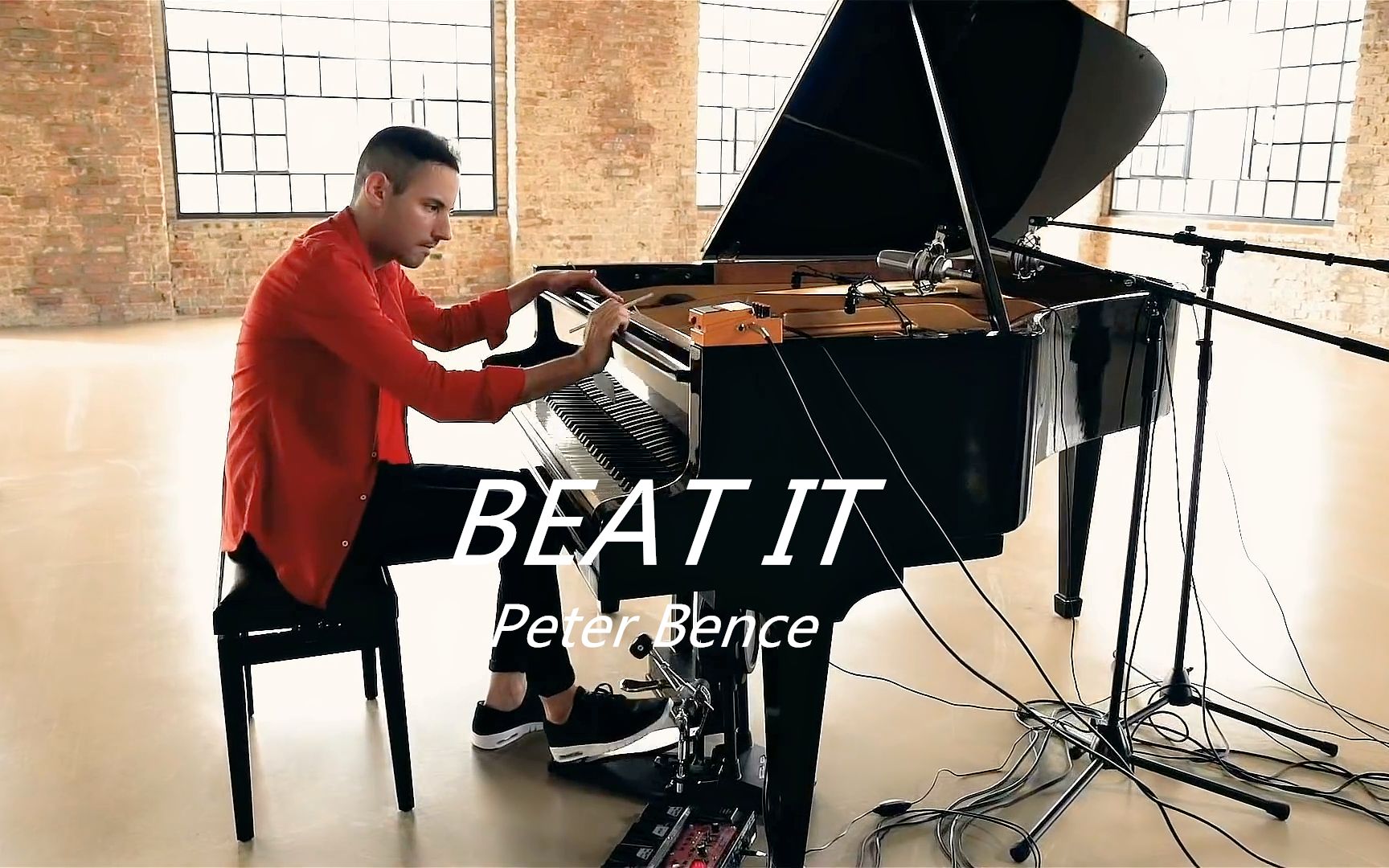 [图]82年老冰棍敲出来的旋律 BEAT IT - Michael Jackson x Peter Bence (Piano Cover).