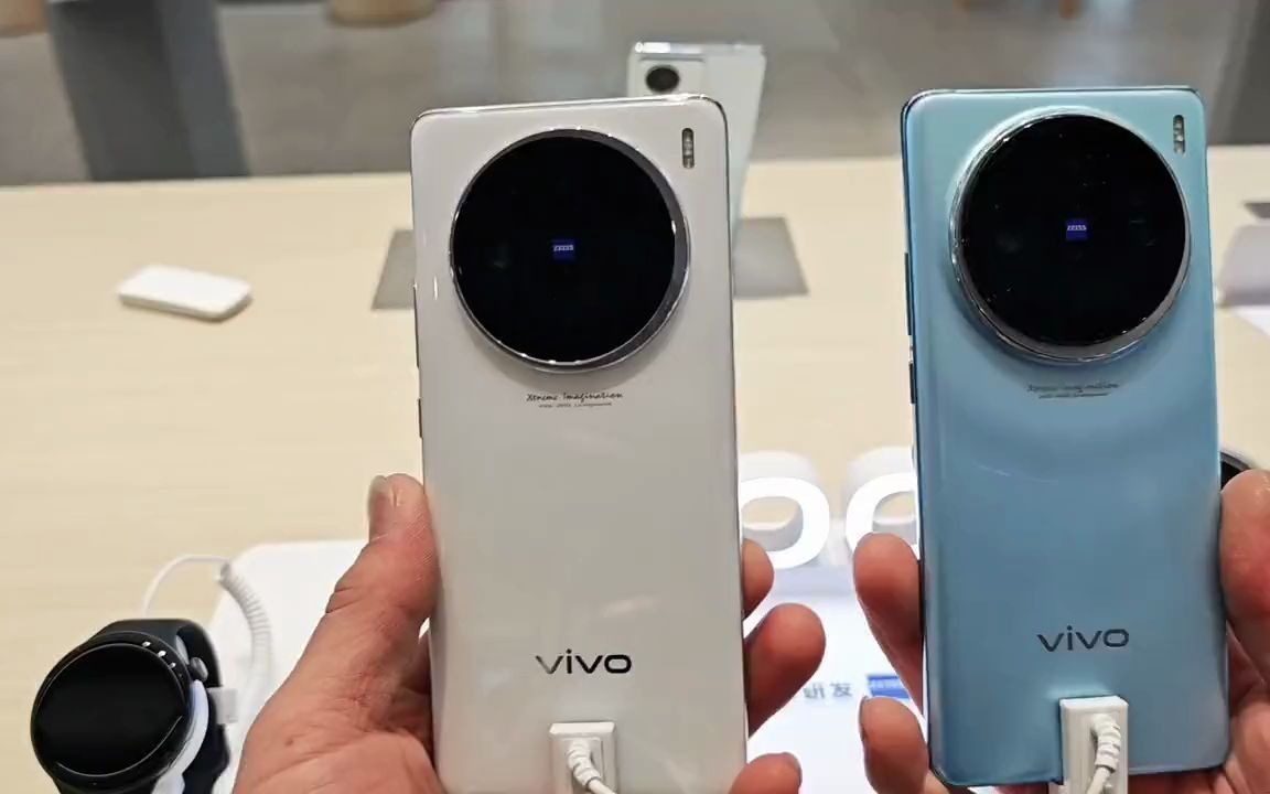 vivox100和x100pro相差1000,区别都有哪些?