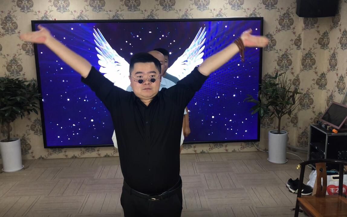 活动  80后妖娆男团,火爆广场舞桃花运,舞动青春,传递正能量#广场舞