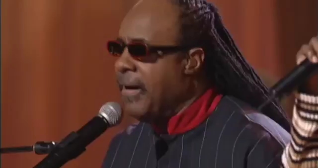 [图]Brian Mcknight和Stevie wonder携手演唱《joy to the world》