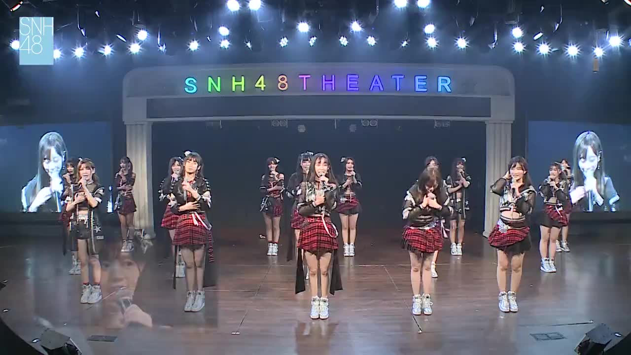 [图]【SNH48】撒娇栗子腻人，速来自取20171006《代号XII》2.0公演张怡CUT