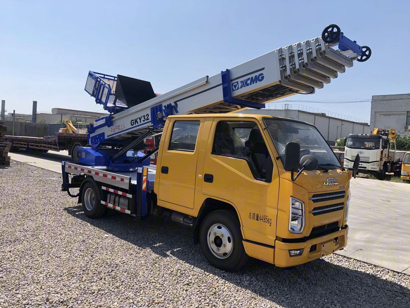 徐工32米蓝牌云梯车24年江铃顺达115马力,700钢丝胎,3360轴距0202