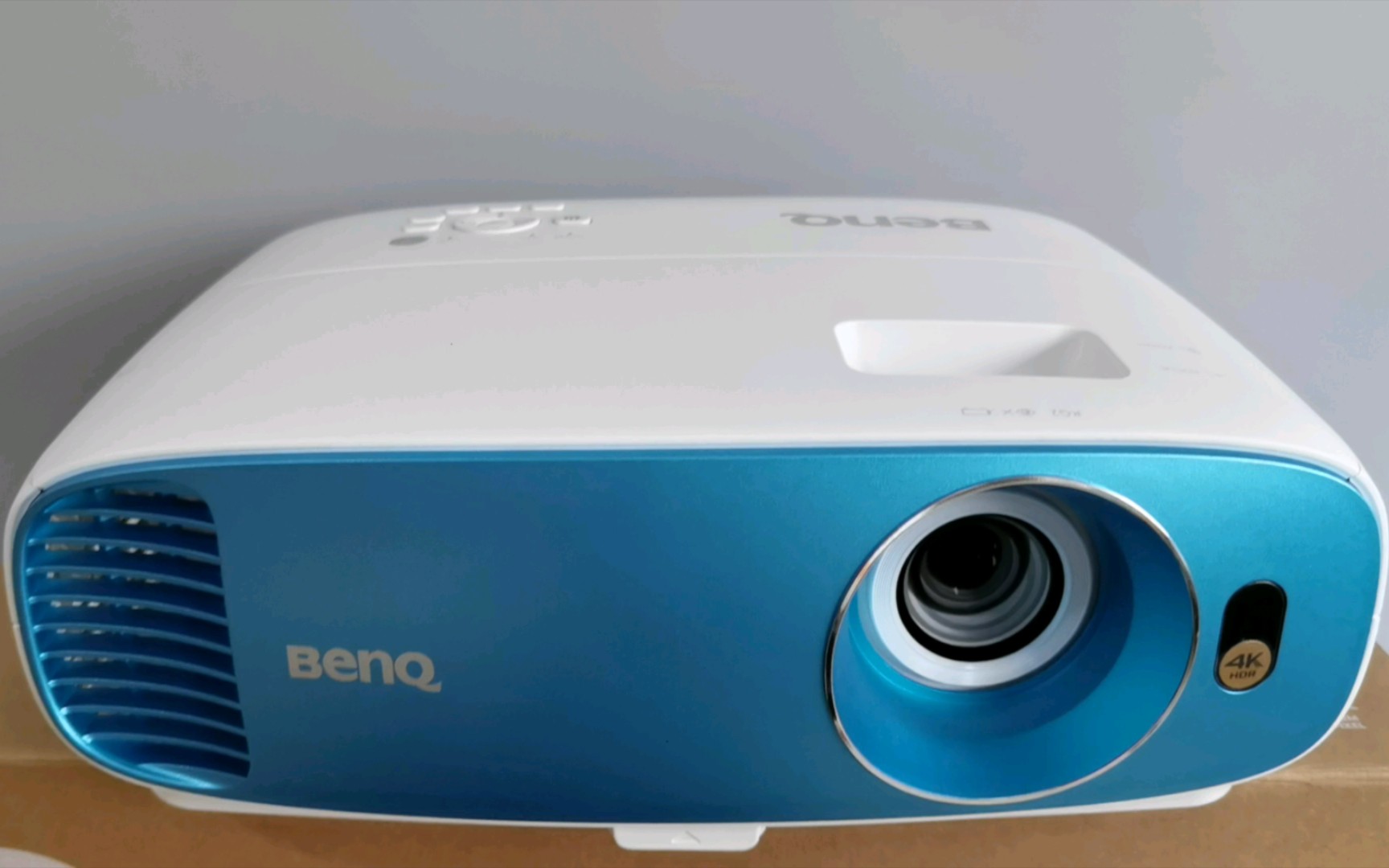 全新明基tk800m家庭影院4k投影仪最新款