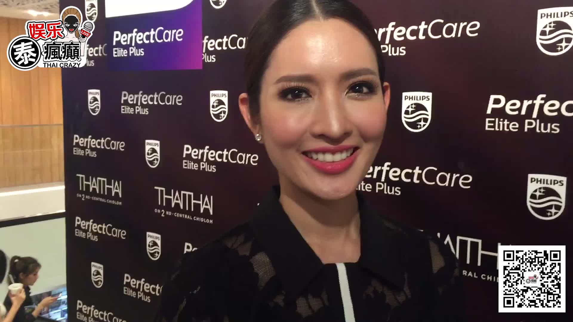 娱乐泰疯癫thaicrazy泰星afftaksaorn向中国粉丝打招呼