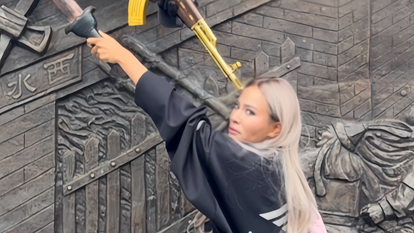 我赌你的枪里没有子弹
