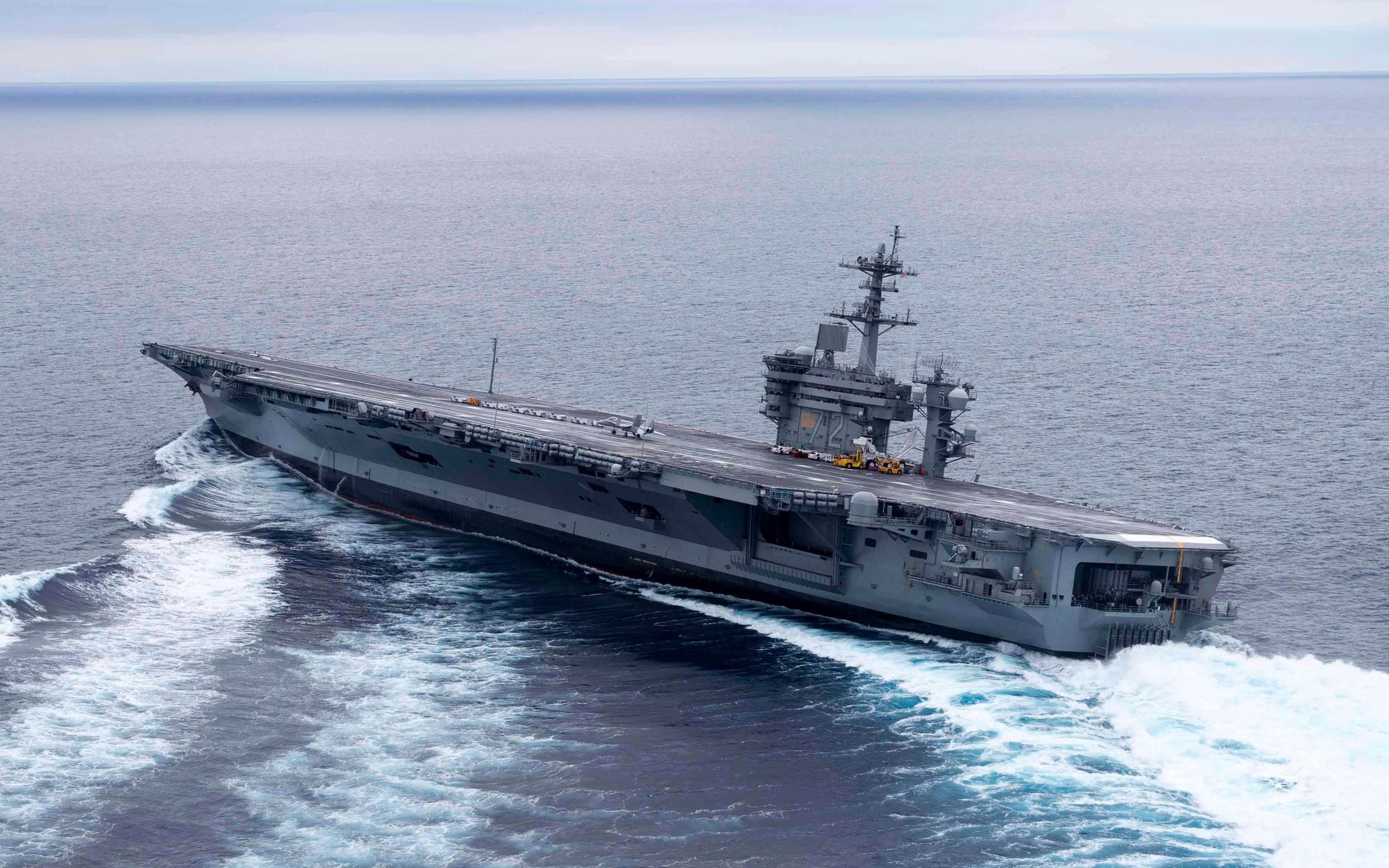 usscvn72林肯号核动力航母海上飙车4k