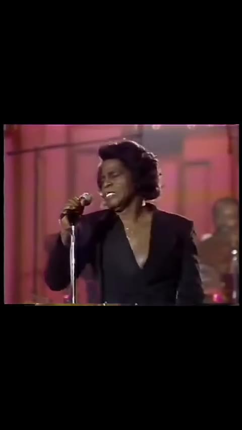 《I Got You (I Feel Good)》   1966 演唱：?? James Brown