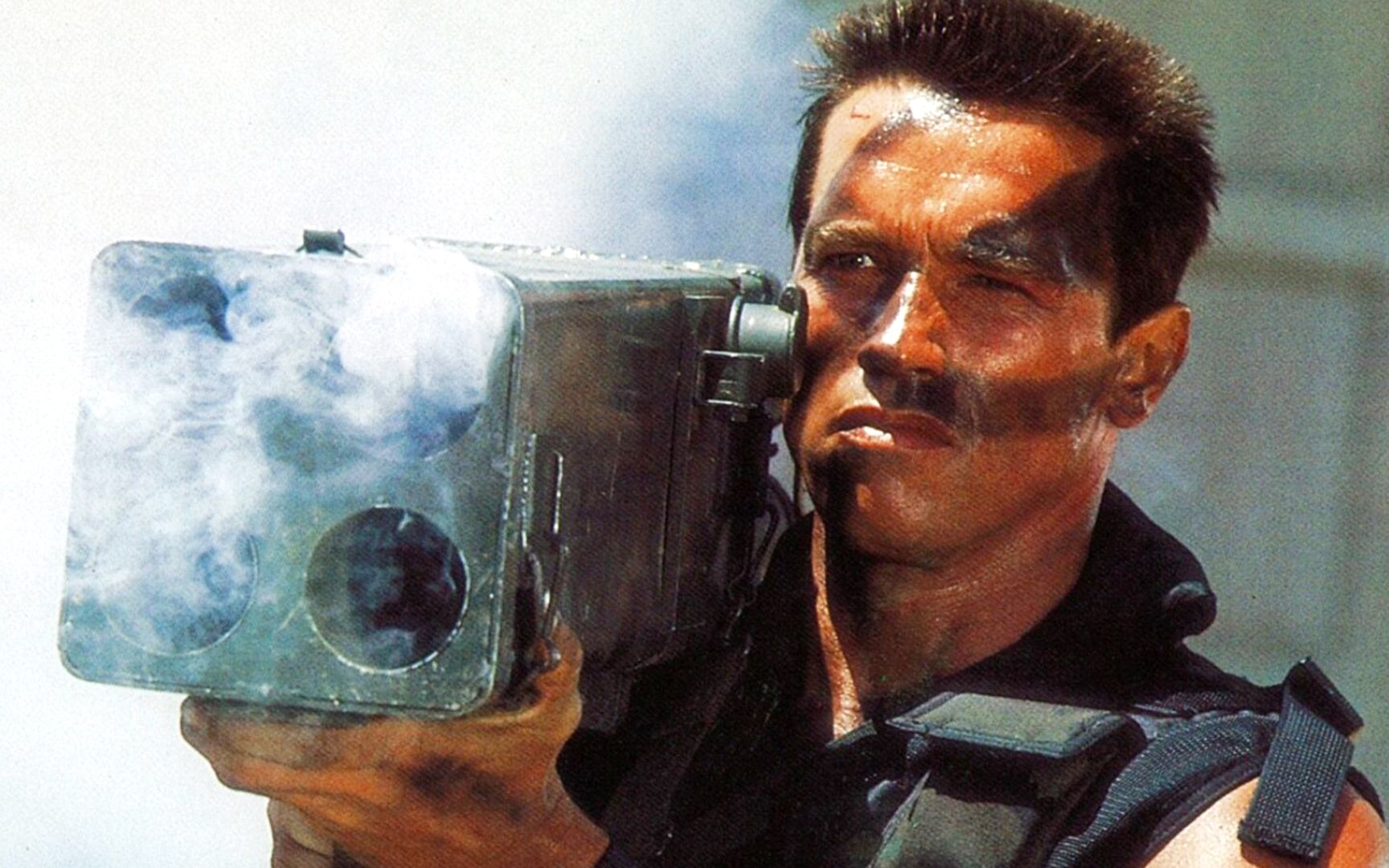 为了解救女儿,特种兵独闯龙潭虎穴,经典硬汉电影!