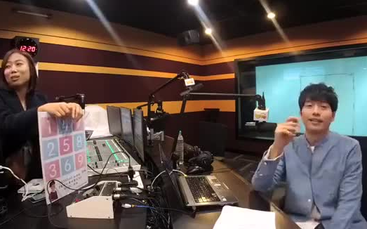 [图]张栋梁电台访问-20180404 One FM FB Live直播 宣传《最好的快要发生》EP专辑