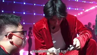 Download Video: 【刘耀文】FallingYou幕后花絮：有想法、对舞台认真负责的文哥太有魅力了吧！