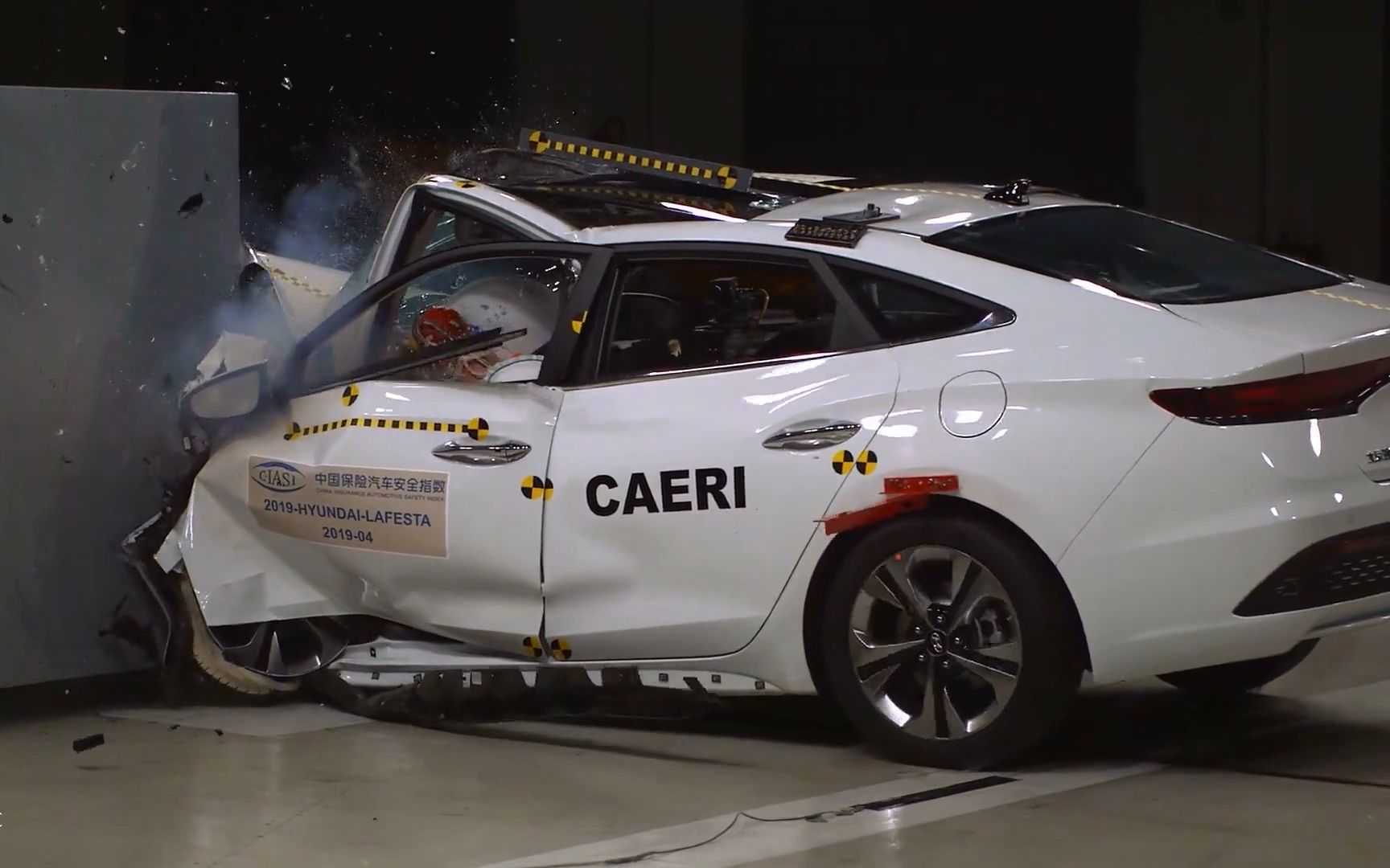 现代菲斯塔碰撞测试中保研