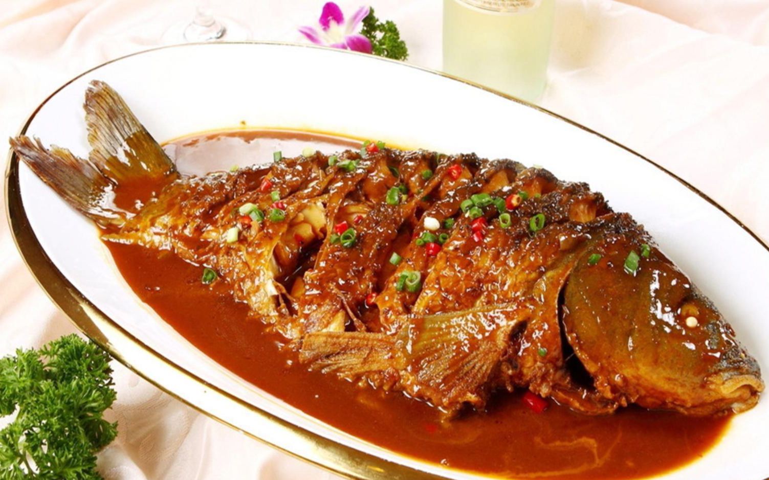 杭州人喜爱的它最肥厚爽滑的好时节到了！有货摊一天卖出上百斤