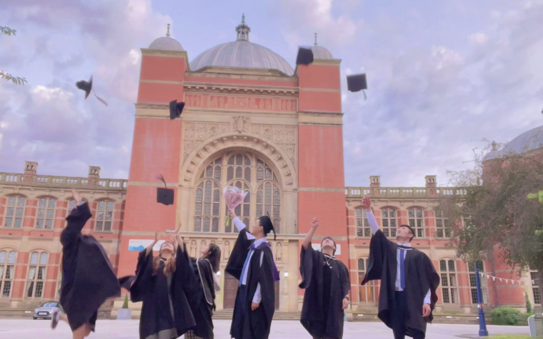 英国旅记 | 伯明翰大学毕业照 青春毕业季_哔哩哔哩_bilibili