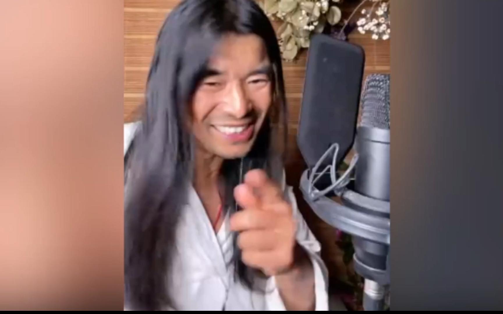 2024-4-28面筋哥直播在唱《烤面筋之歌》《学猫叫》可带劲啦,好听