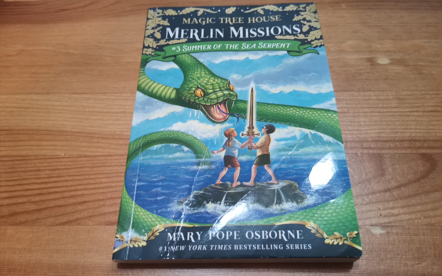 [图]Chapter 2 #3Summer of the Sea Serpent(Magic Tree House Merlin Missions)