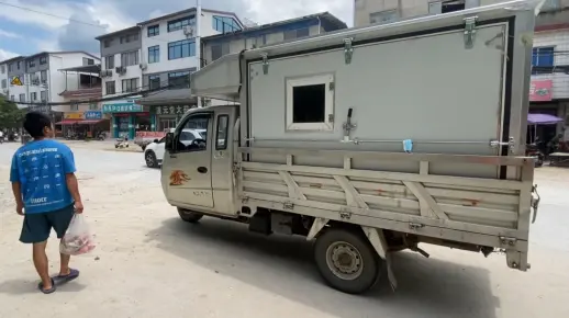 燃油三轮房车自驾游第一次入驻房车营地 结果热的一夜没睡 太热了
