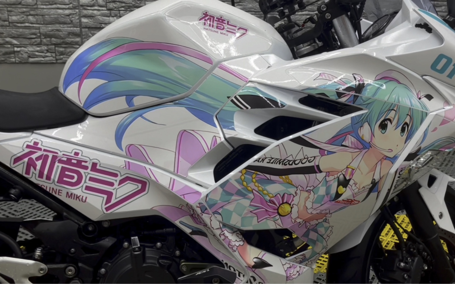 记录一下初音未来 痛车!