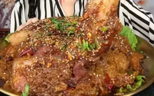 下载视频: 清山美食，蒸肉糯米饭