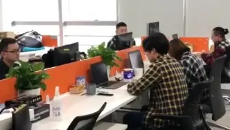 程序员的正装出席！