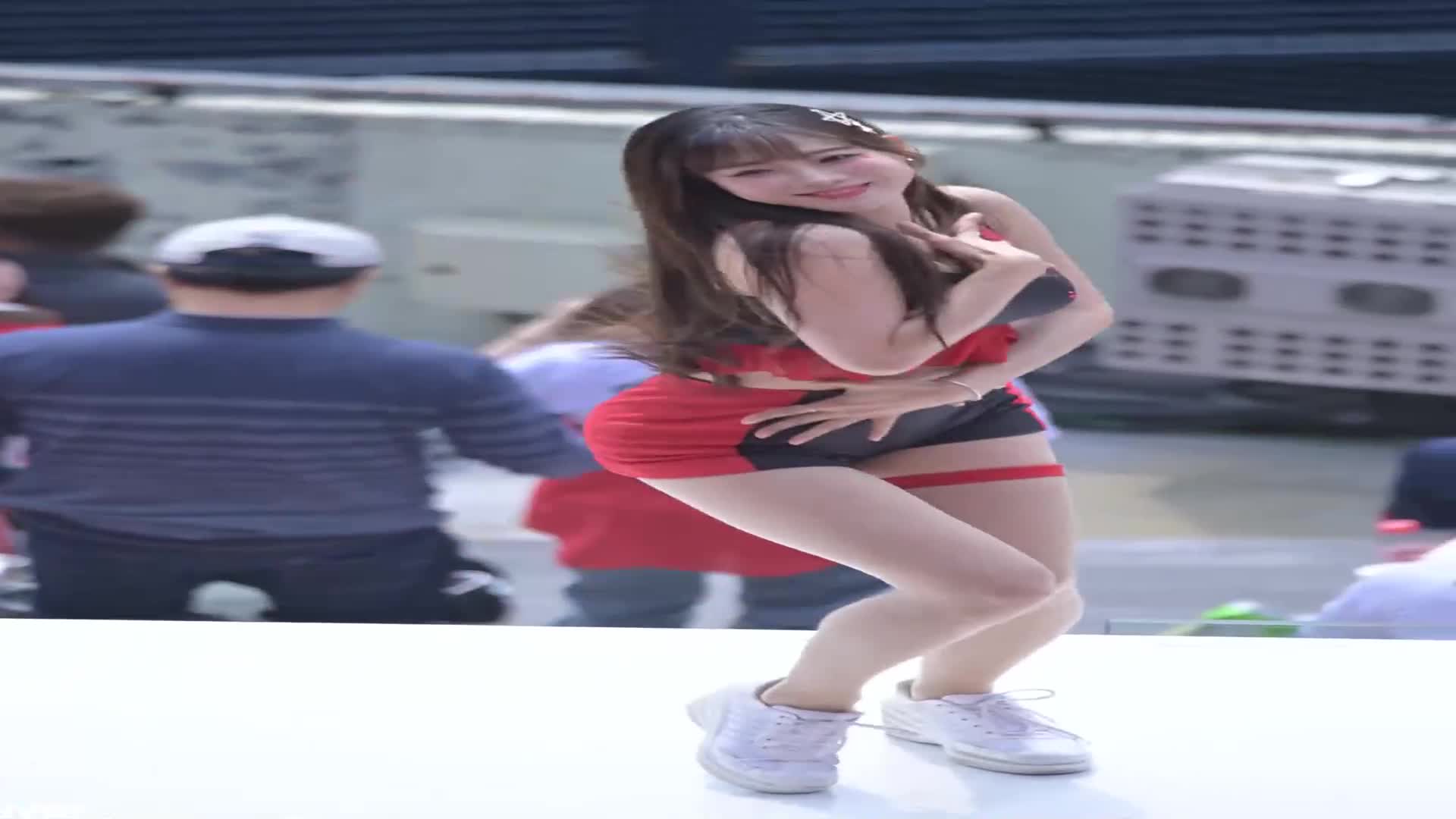 啦啦队的性感女神金汉娜,魅力无限#啦啦队美女 #韩国拉拉队 #运动的