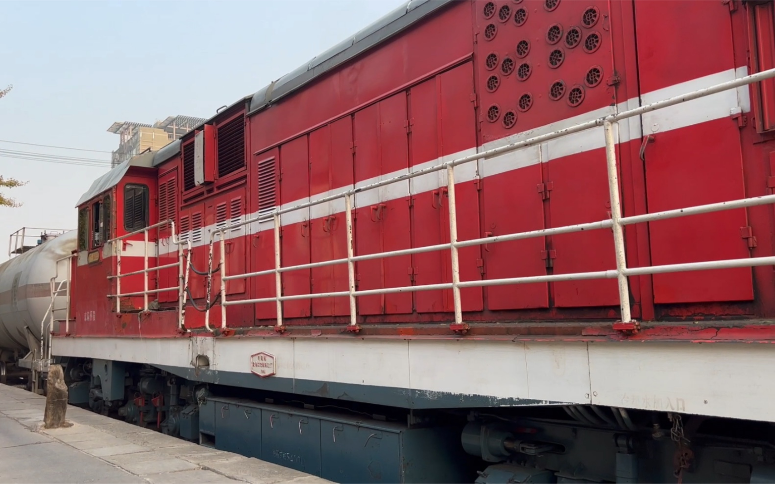 西黄村火车站 火车发车