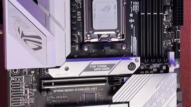 硬件茶看】华硕ROG STRIX B660-A Gaming WIFI D4吹雪主板开箱_哔哩哔哩