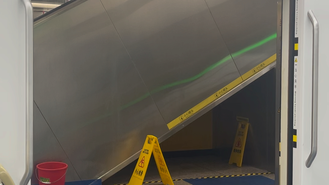 231006日00043开关门