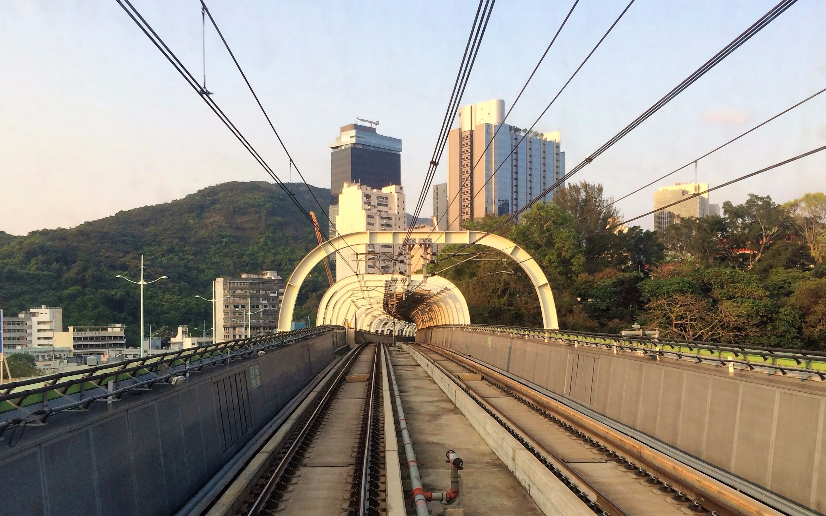 前方展望mtr南港島線海怡半島金鐘