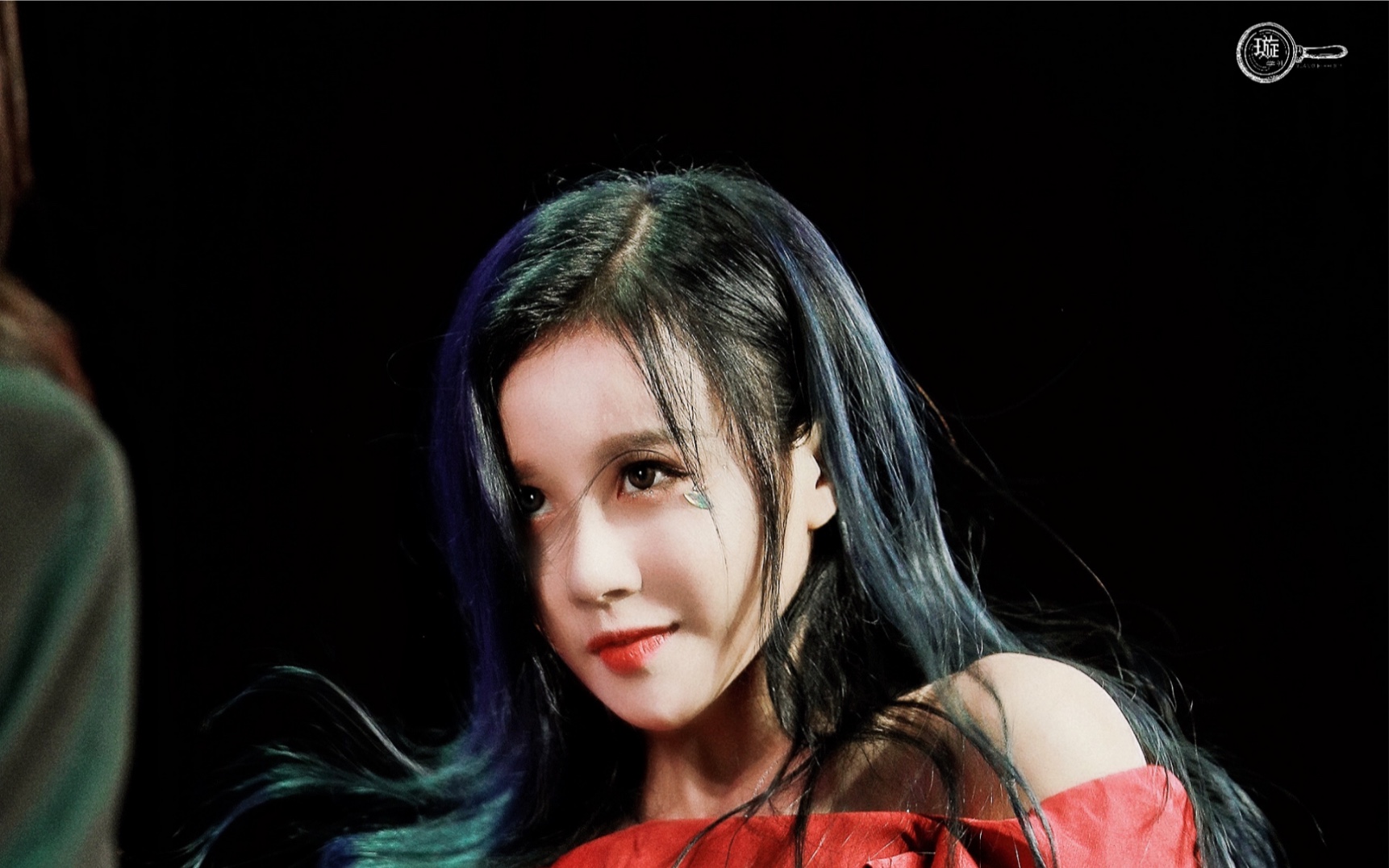 我们相聚在这里就是为了祝顾里丝芭分顾—段艺璇生日快乐!