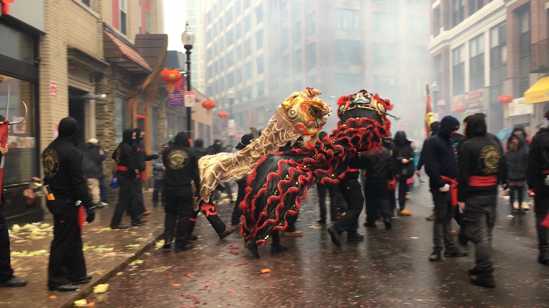 波士顿唐人街春节舞狮.