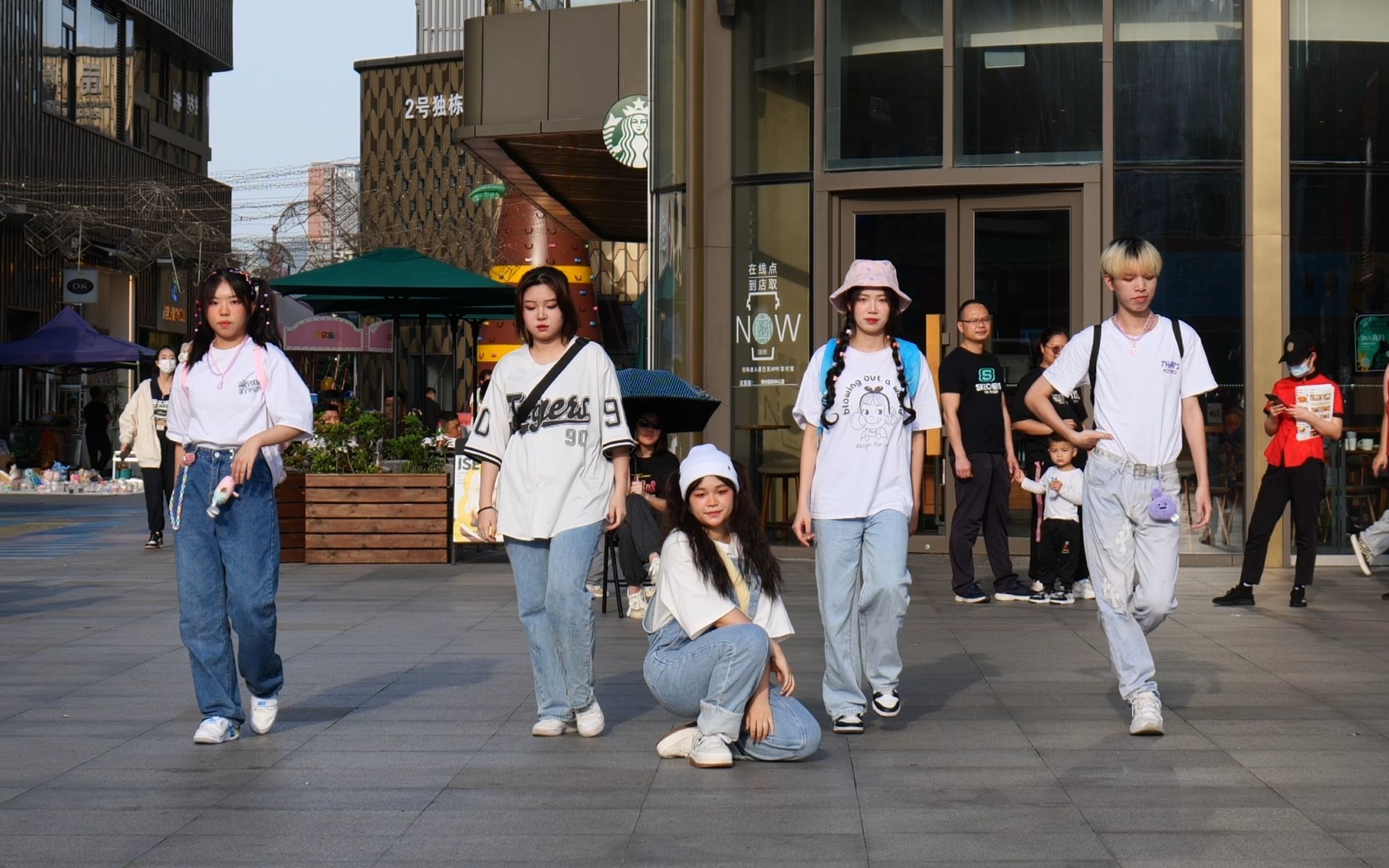 30 柳州保利商业广场kpop路演 omg-姜局的汪汪队-默认收藏夹-哔哩哔哩