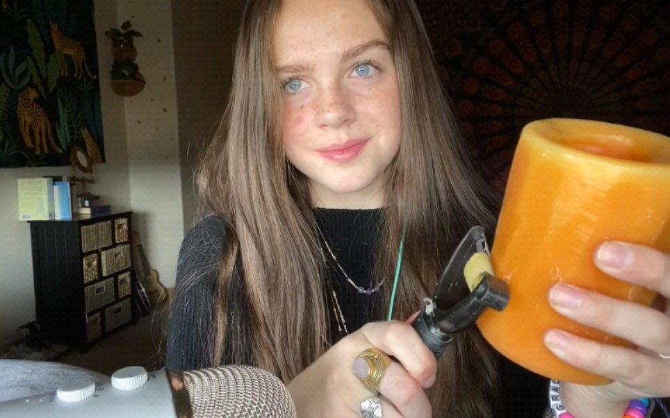 gracie k 刮香薰蜡烛 22岁已成年