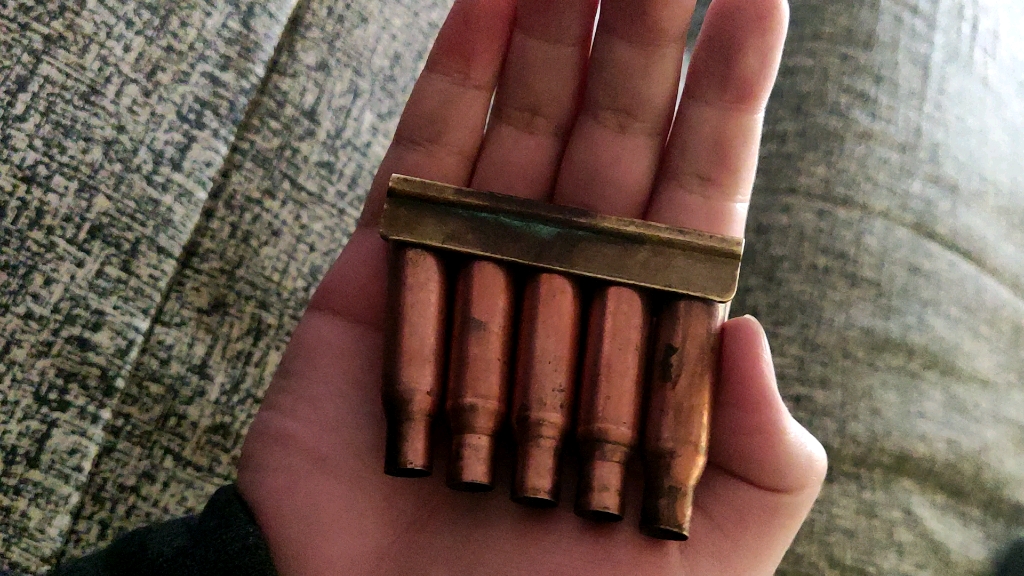 7.62×54r弹壳与弹夹(莫辛纳甘/53式步枪)