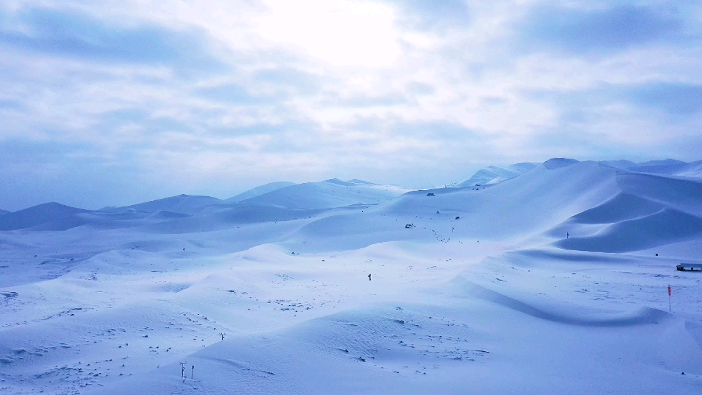 [图]敦煌月牙泉最美雪景