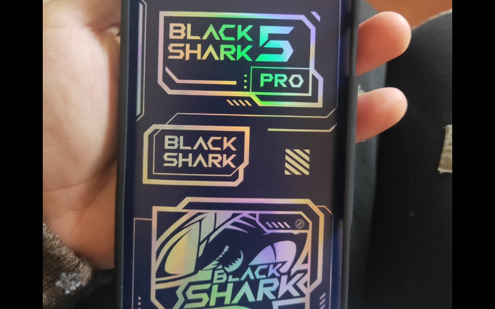 [图]Black Shark 5: 黑鲨游戏手机系列新品5初体验！